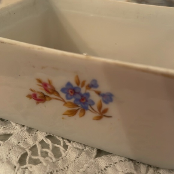 LIMOGES porcelain small box - Picture 4 of 7
